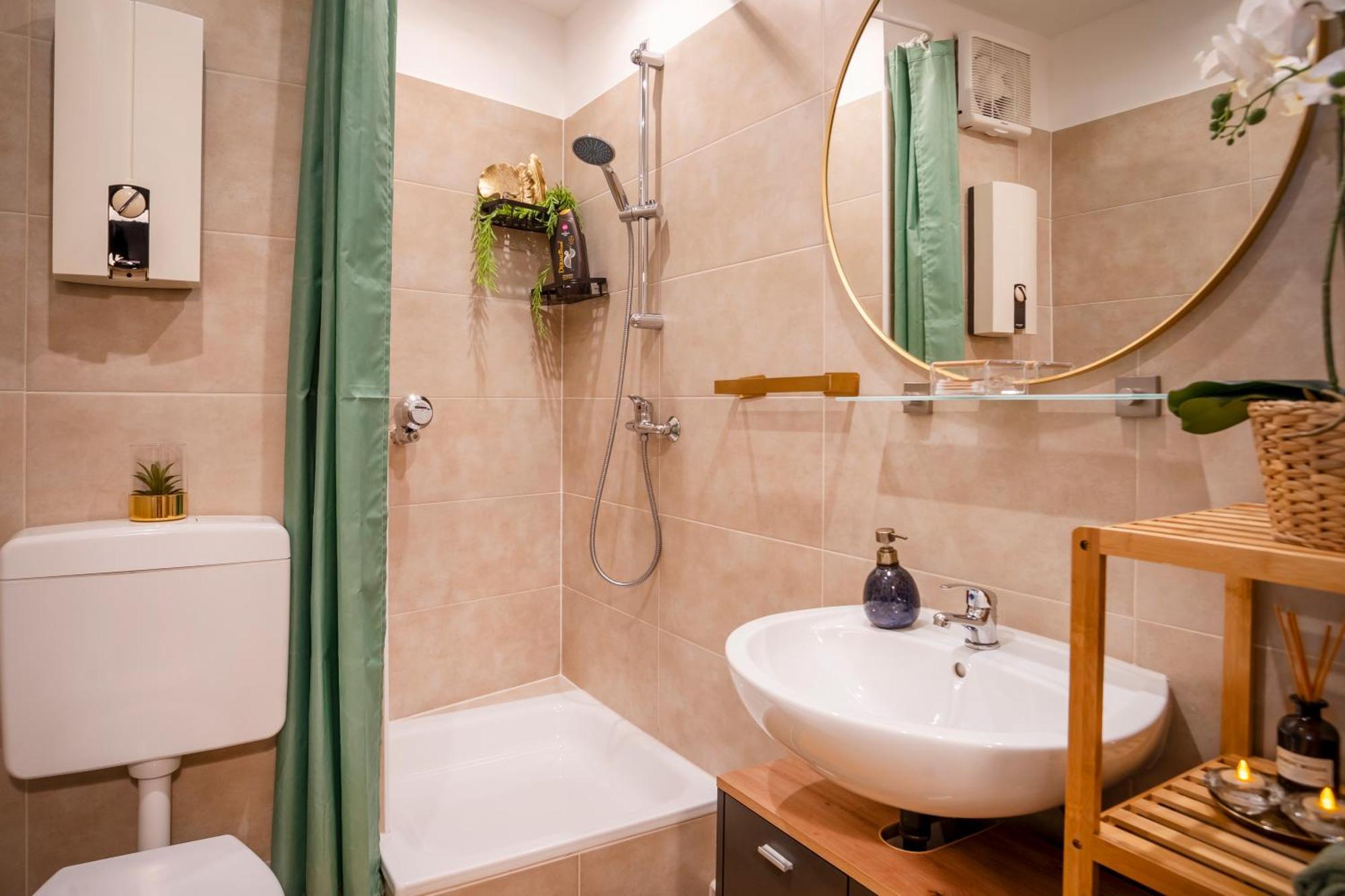 Premium Apartment Inspiriert Von Marilyn Monroe-Bremen City Center Exterior foto